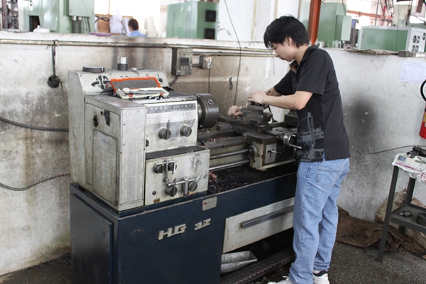 Lathe